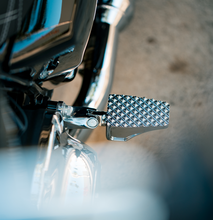 County Line Footpegs - Softail Driver